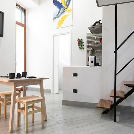 アパート Fian ナポリ