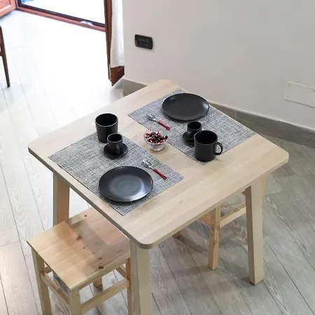 アパート Fian ナポリ